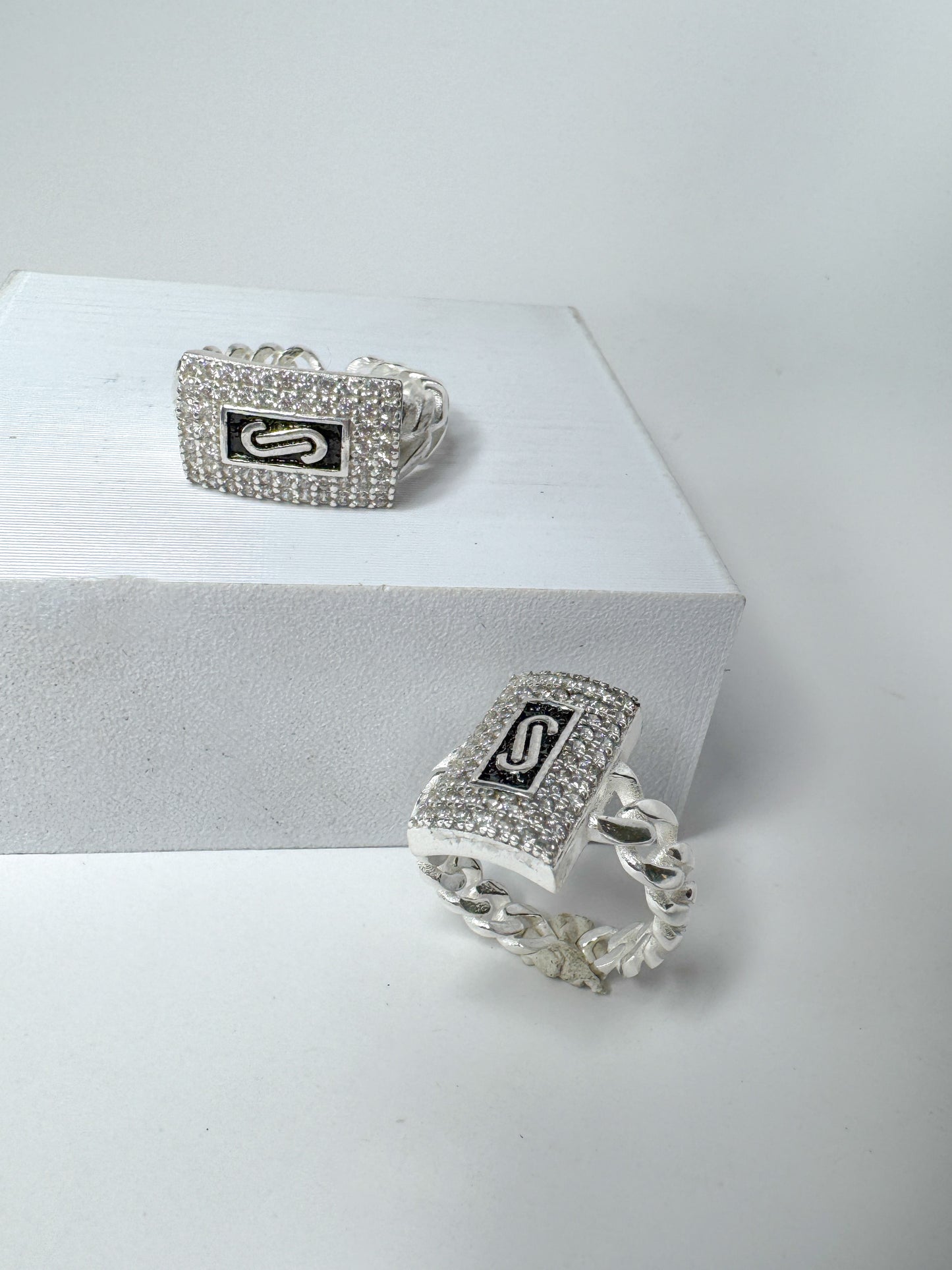 Anillo ajustable estilo Mónaco en plata 925